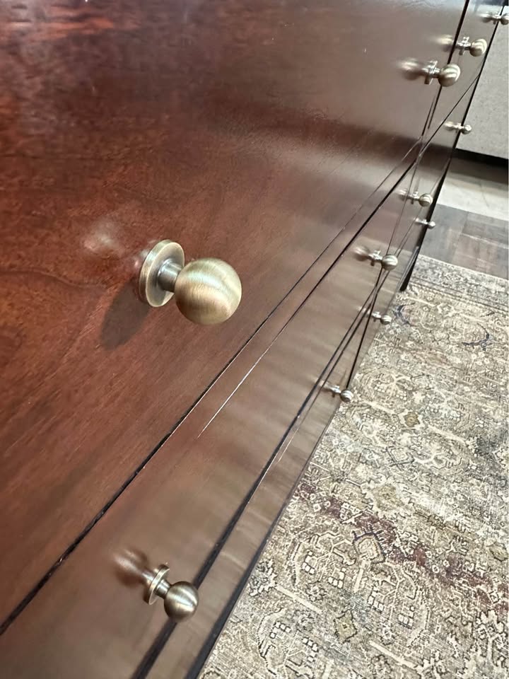 Bassett Dresser Long Dovetail Drawers Dark Wood 6 Drawer - Image 4