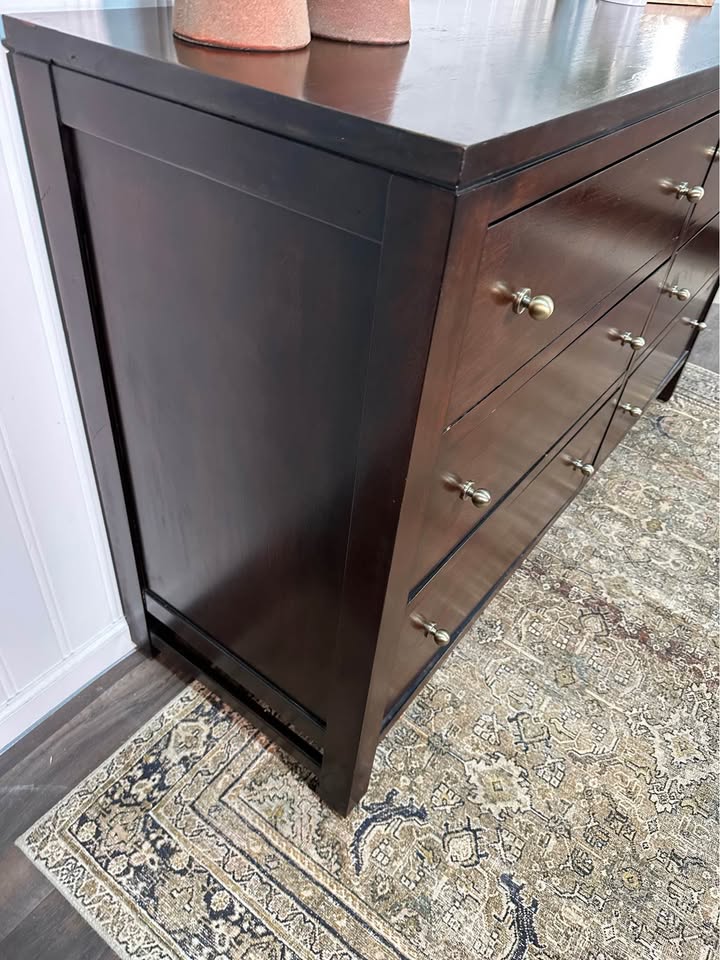 Bassett Dresser Long Dovetail Drawers Dark Wood 6 Drawer - Image 6